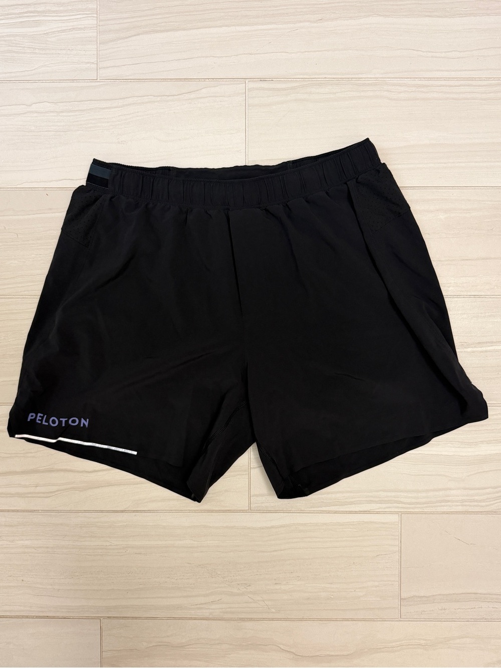 Lululemon x Peloton Men's Surge Running Shorts Black Purple Logo 5" LINED Sz M